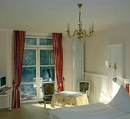 Fuerstenberger Hof 3*