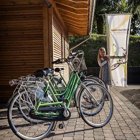 Fuerstenberger Hof 3*