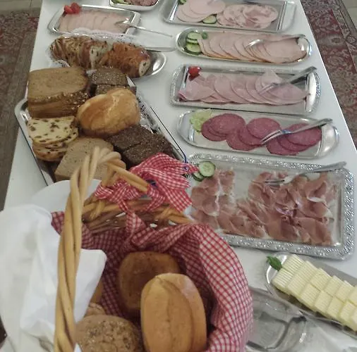 Otel Fuerstenberger Hof 3*